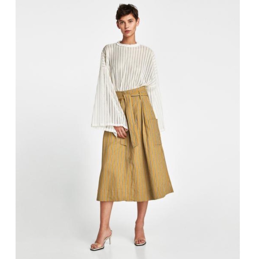 Zara Cropped Textured Weave Long Sleeve White Top